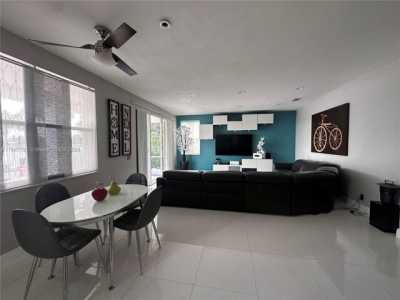 Home For Sale in Weston, Florida