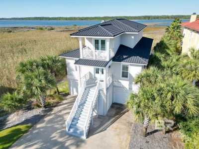 Home For Sale in Gulf Shores, Alabama