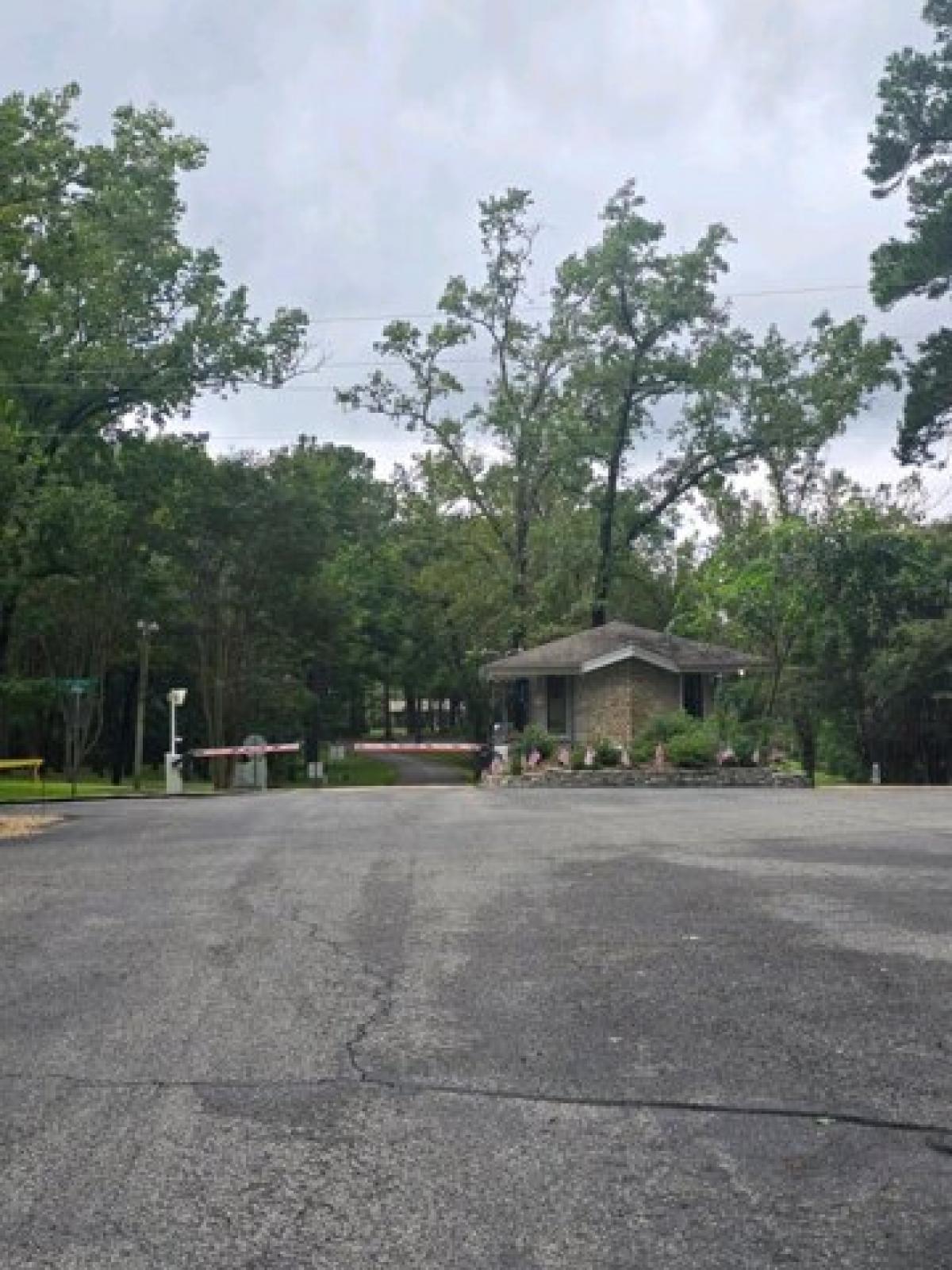 Picture of Residential Land For Sale in Coldspring, Texas, United States