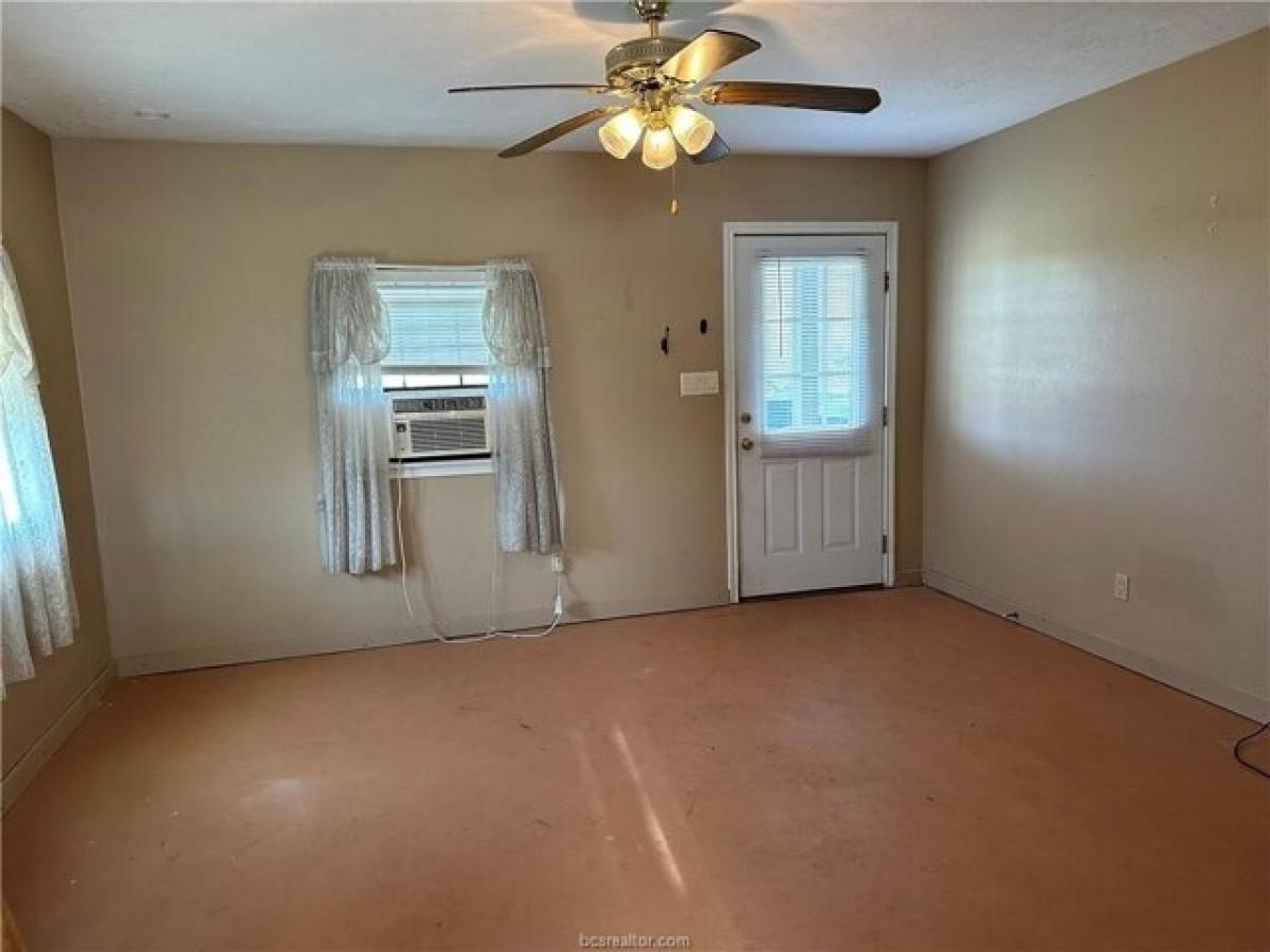 Picture of Home For Rent in Caldwell, Texas, United States