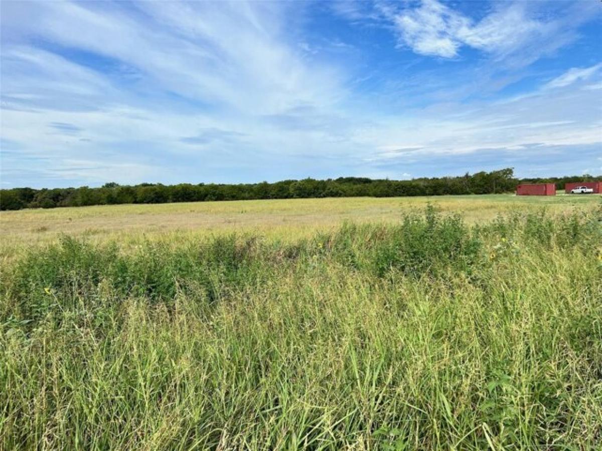 Picture of Residential Land For Sale in Lone Oak, Texas, United States