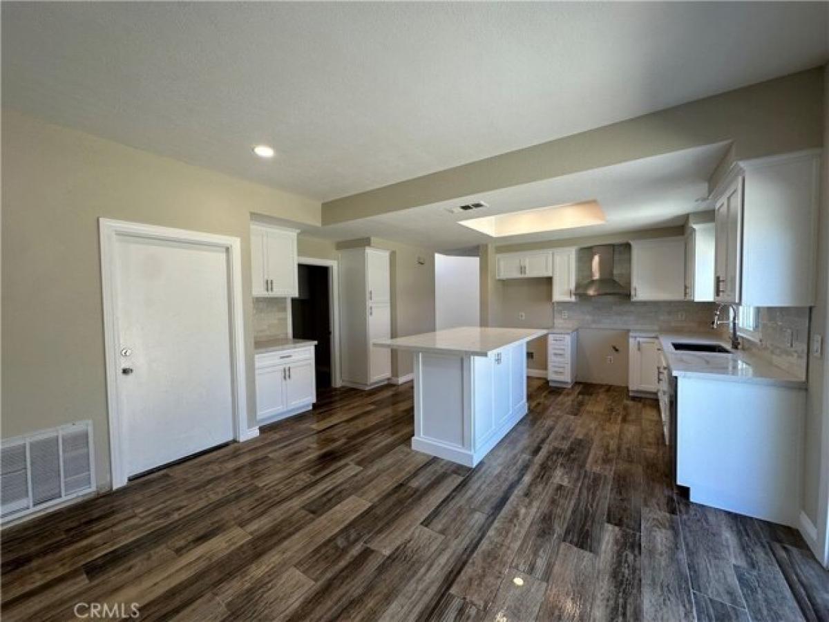 Picture of Home For Rent in Victorville, California, United States