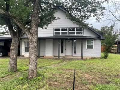 Home For Sale in Jacksboro, Texas