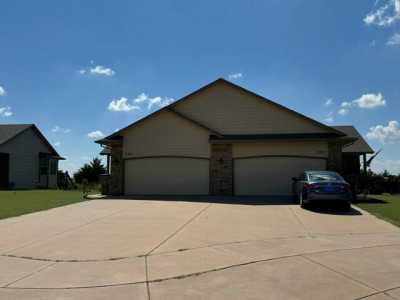 Home For Sale in Kechi, Kansas