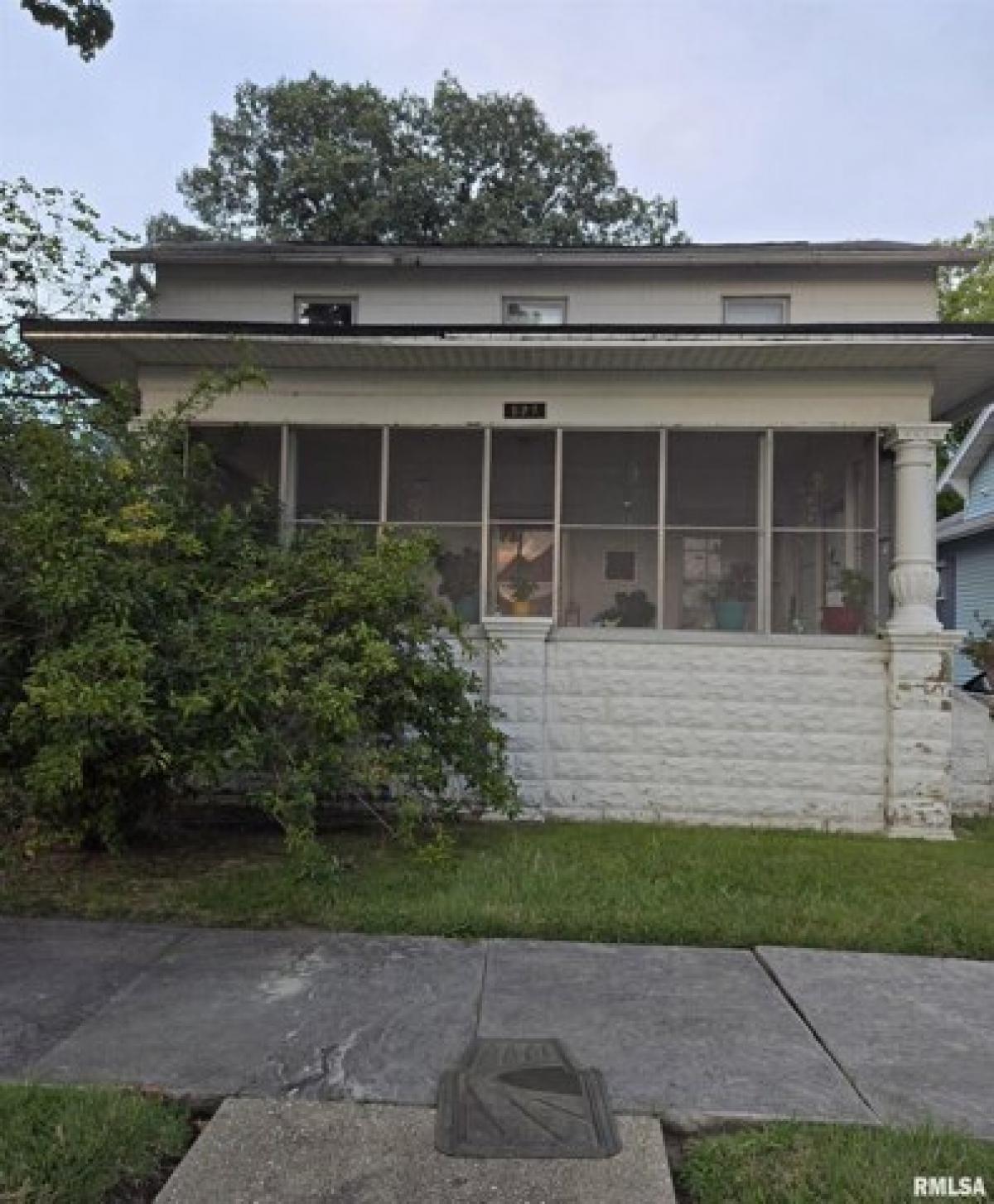 Picture of Home For Sale in Centralia, Illinois, United States