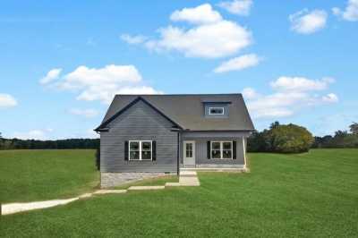 Home For Sale in Dickson, Tennessee