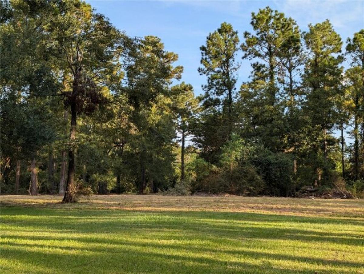 Picture of Residential Land For Sale in Highlands, Texas, United States