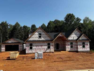 Home For Sale in Travelers Rest, South Carolina