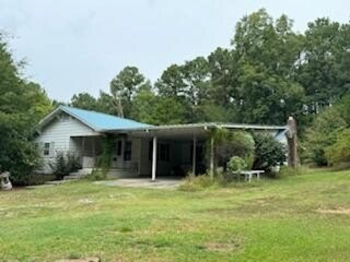 Picture of Home For Sale in Parrish, Alabama, United States