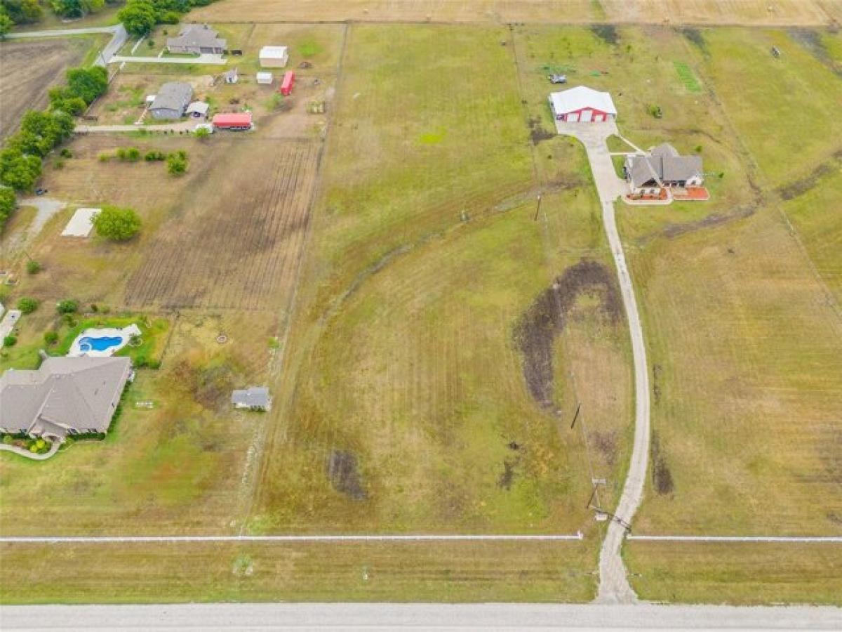 Picture of Residential Land For Sale in Van Alstyne, Texas, United States