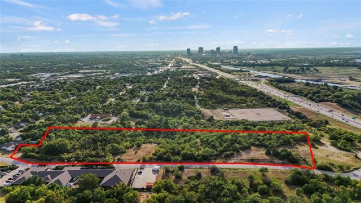 Picture of Residential Land For Sale in Fort Worth, Texas, United States