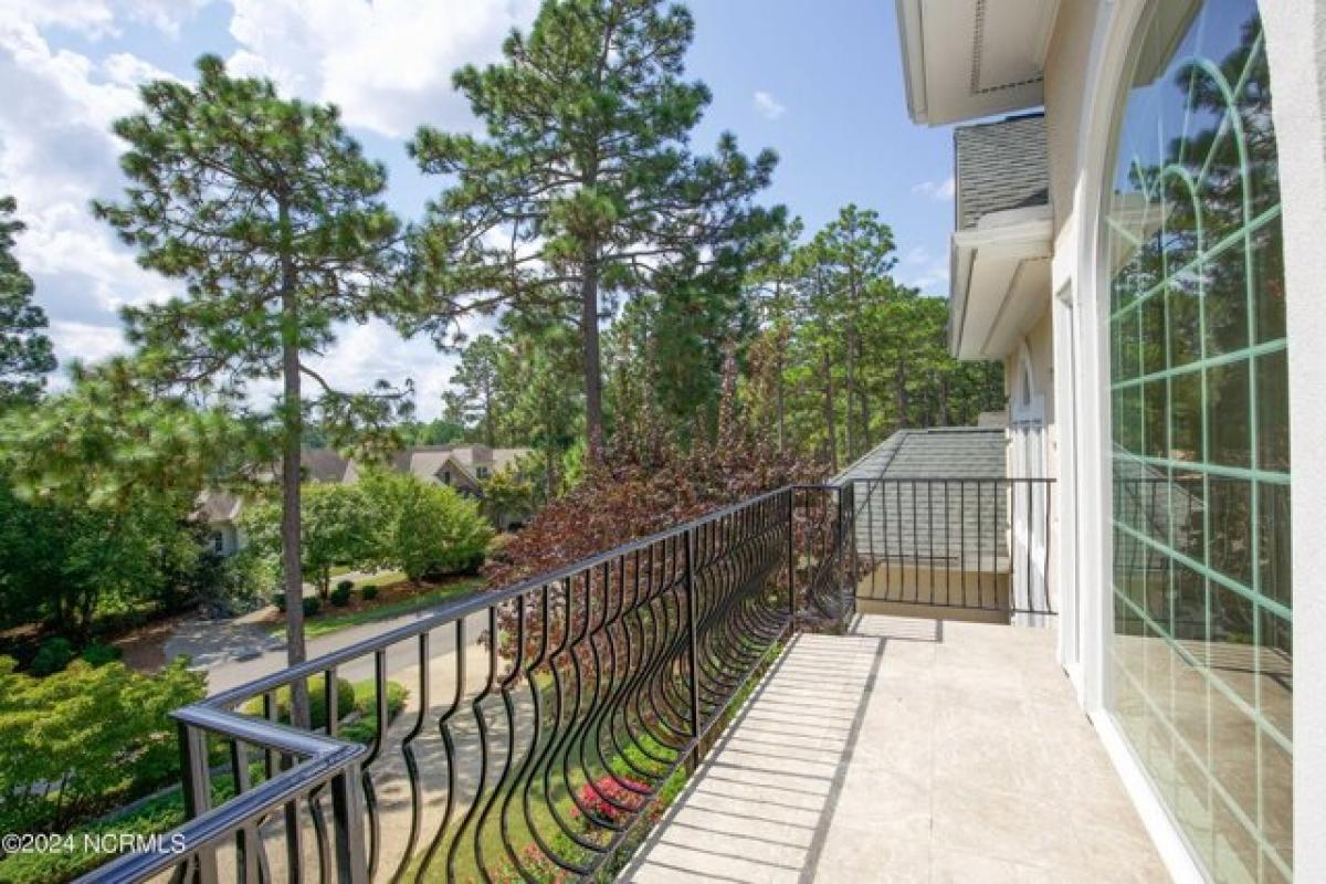 Picture of Home For Sale in Pinehurst, North Carolina, United States