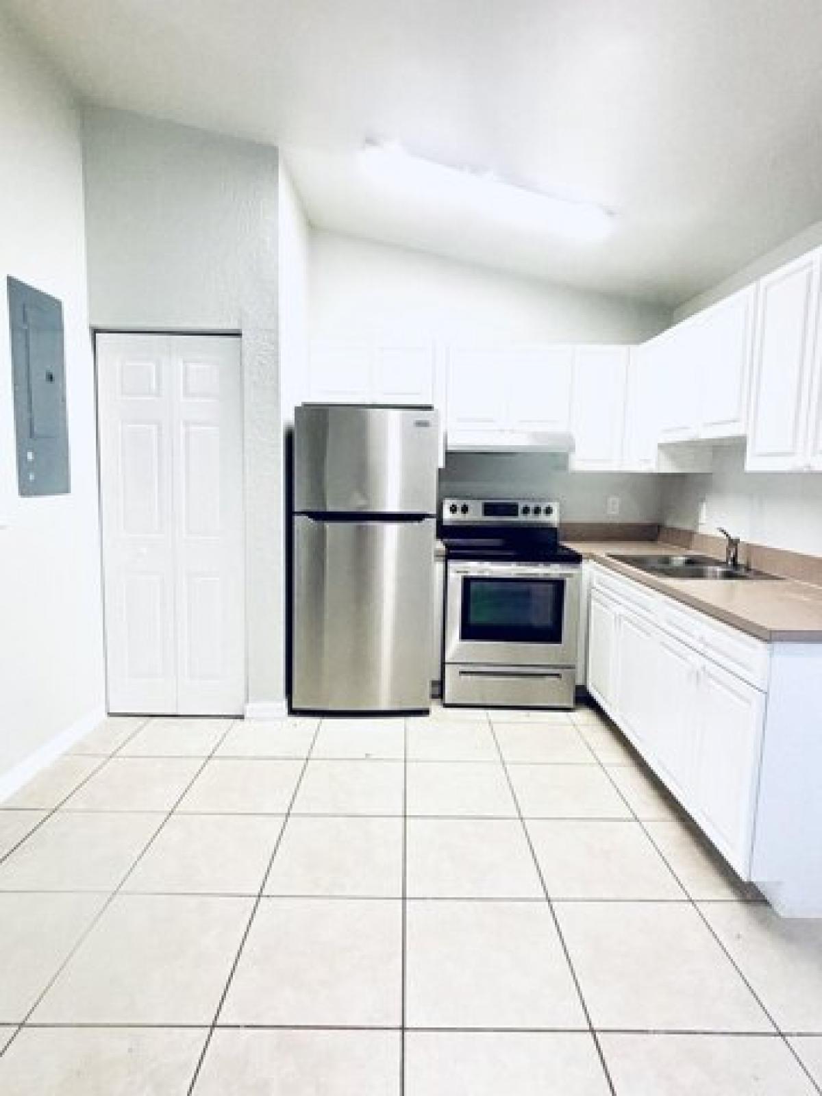 Picture of Home For Rent in Palm Springs, Florida, United States