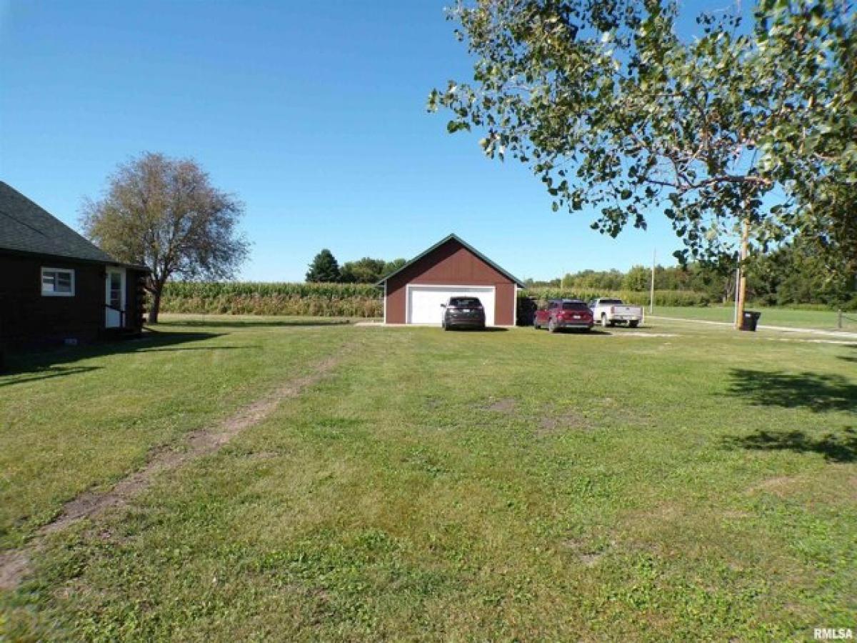 Picture of Home For Sale in Alexis, Illinois, United States