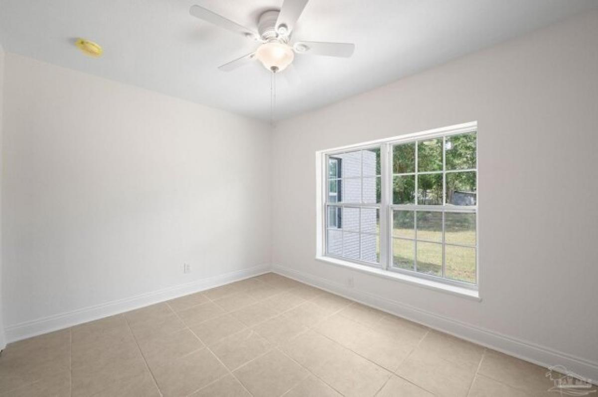 Picture of Home For Sale in Cantonment, Florida, United States