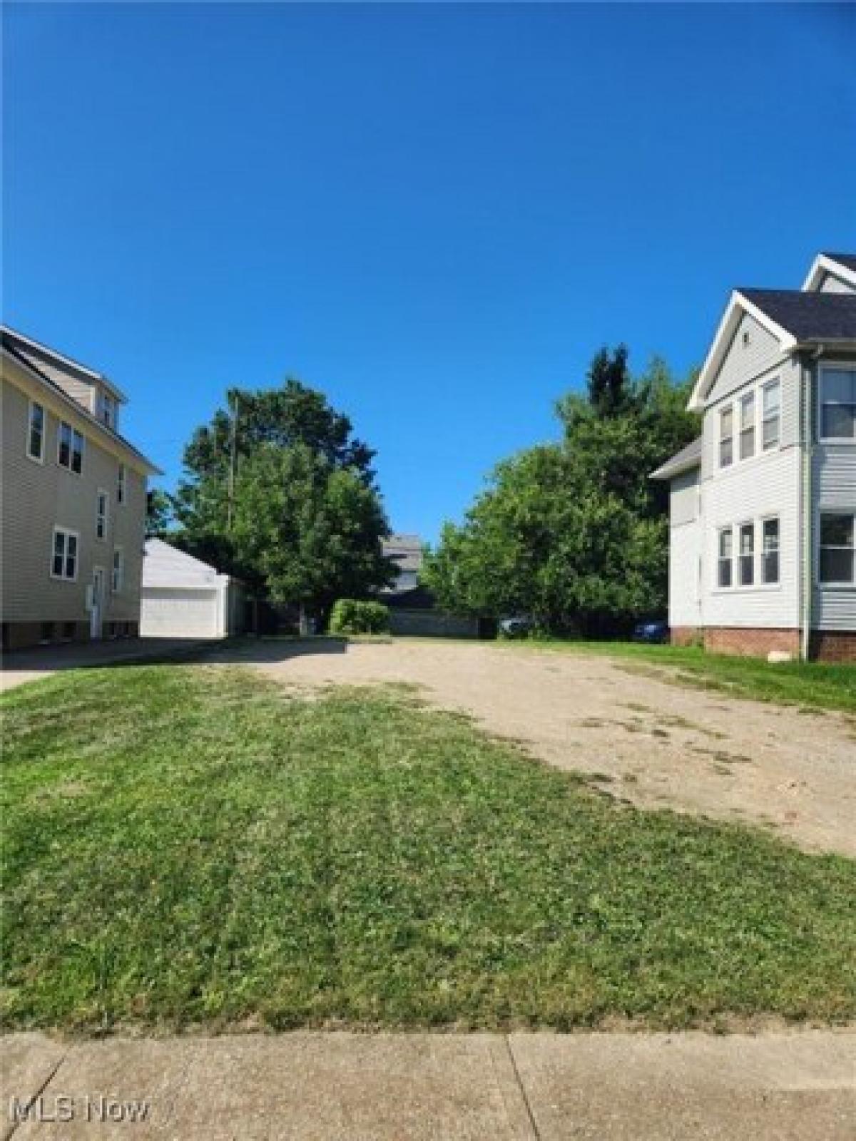 Picture of Residential Land For Sale in Cleveland Heights, Ohio, United States