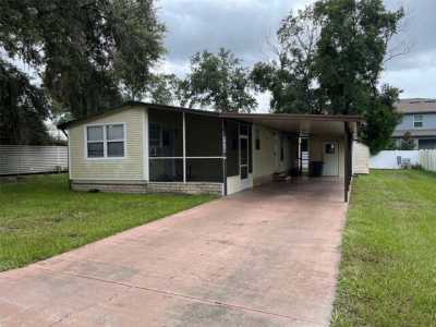 Home For Sale in Zephyrhills, Florida