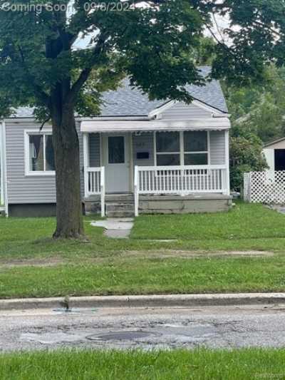 Home For Sale in Pontiac, Michigan