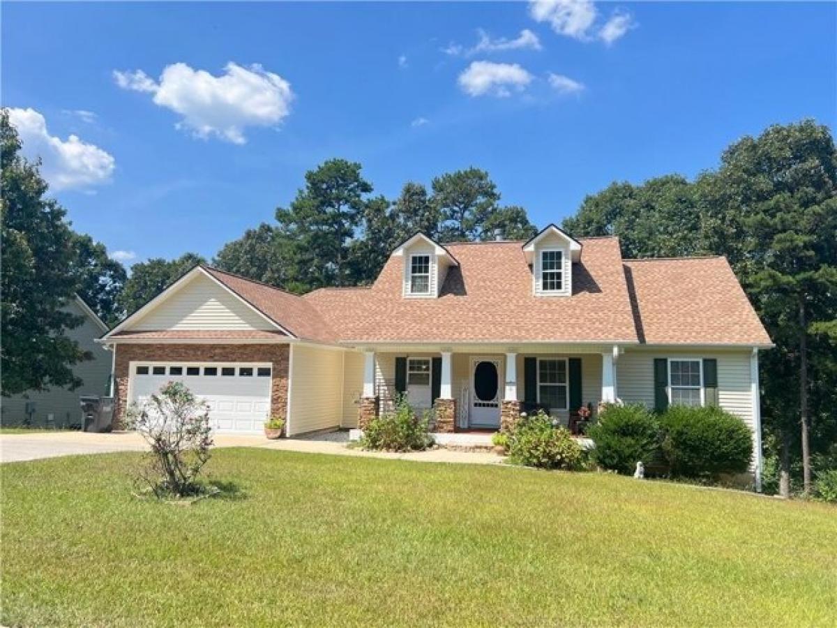 Picture of Home For Sale in Adairsville, Georgia, United States