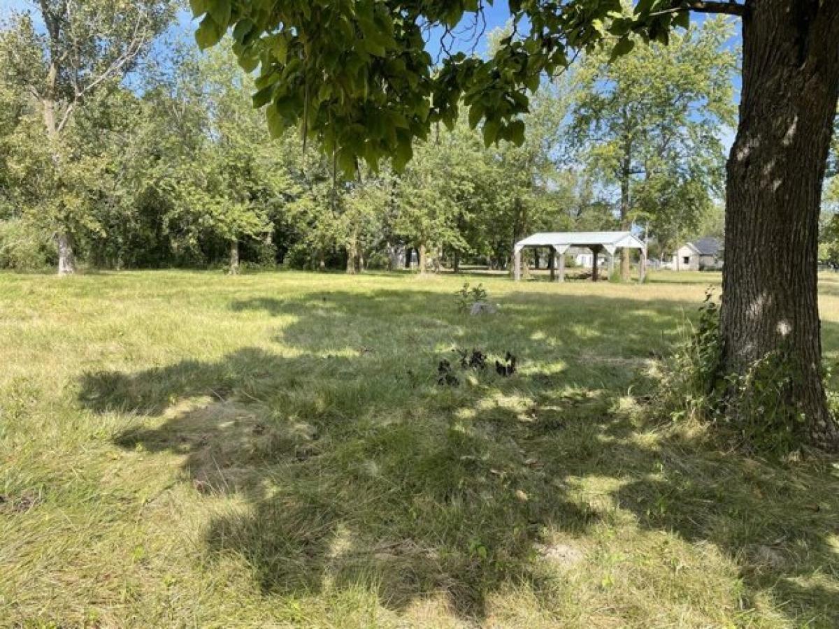 Picture of Residential Land For Sale in Moberly, Missouri, United States