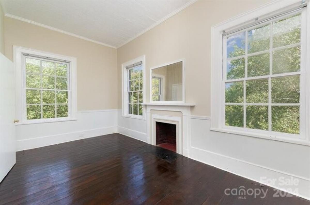 Picture of Home For Sale in Concord, North Carolina, United States