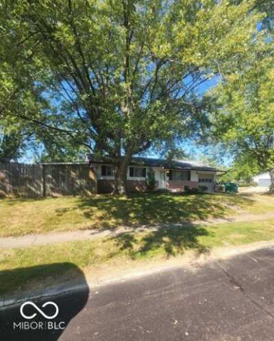 Home For Sale in Plainfield, Indiana