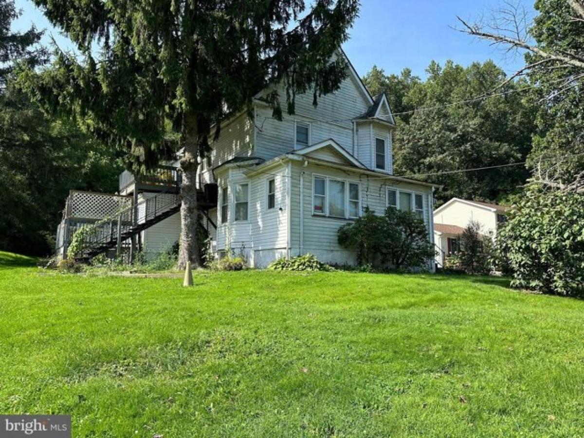 Picture of Home For Sale in Coatesville, Pennsylvania, United States