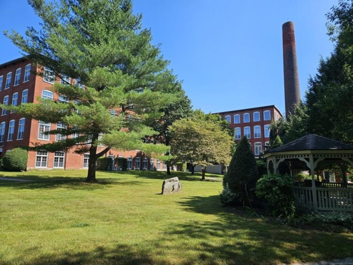 Picture of Home For Sale in Plainfield, Connecticut, United States