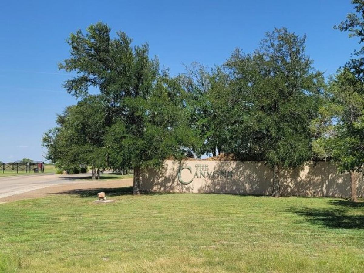 Picture of Residential Land For Sale in Canyon, Texas, United States