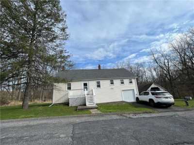 Home For Rent in Bushkill, Pennsylvania