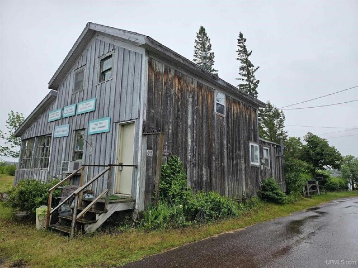 Picture of Home For Sale in Eagle Harbor, Michigan, United States