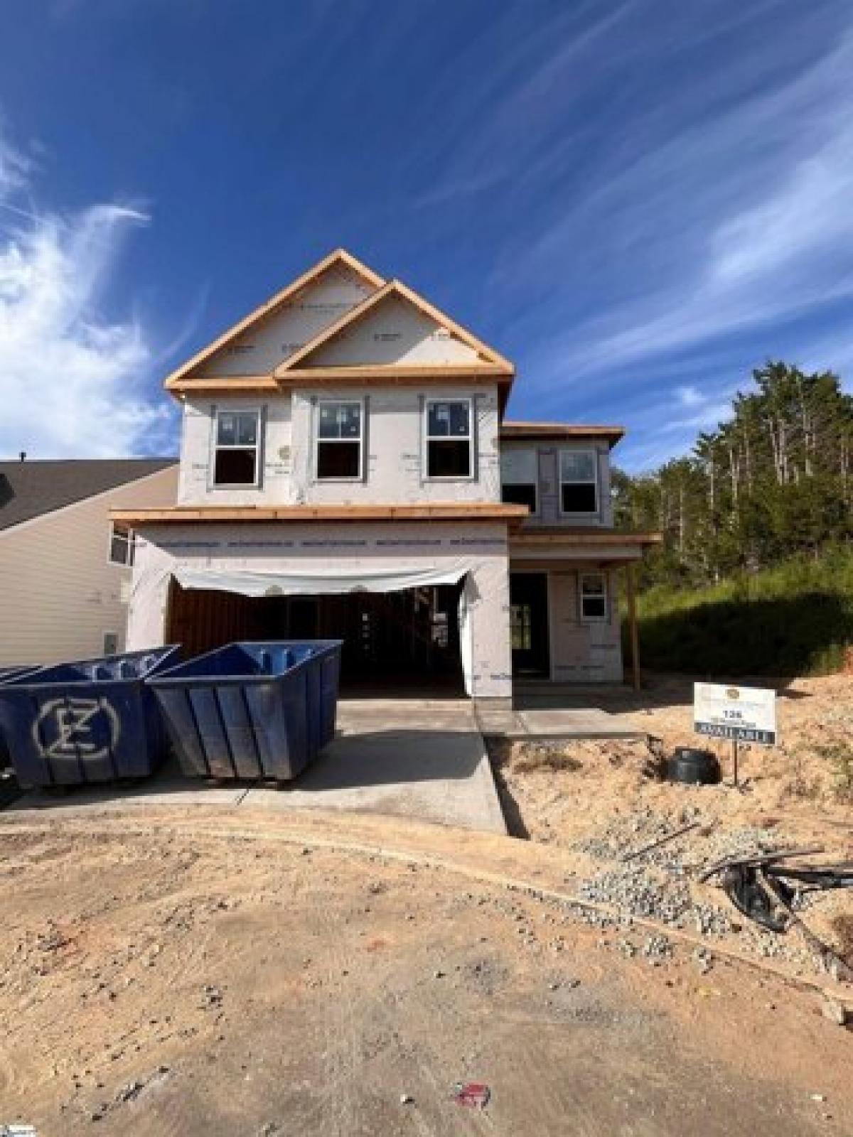 Picture of Home For Sale in Simpsonville, South Carolina, United States