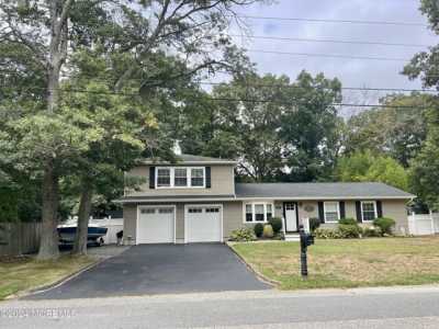 Home For Sale in Manahawkin, New Jersey