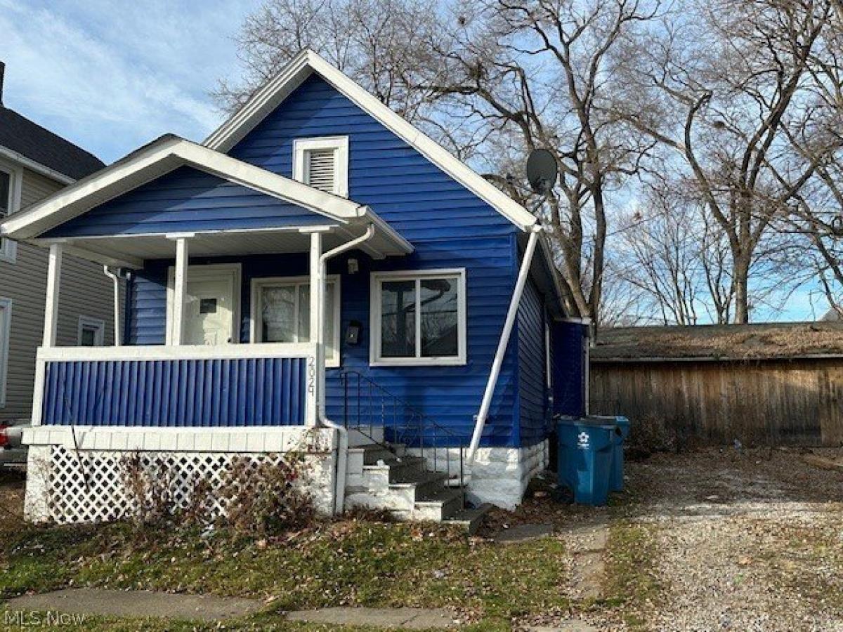 Picture of Home For Sale in Lorain, Ohio, United States