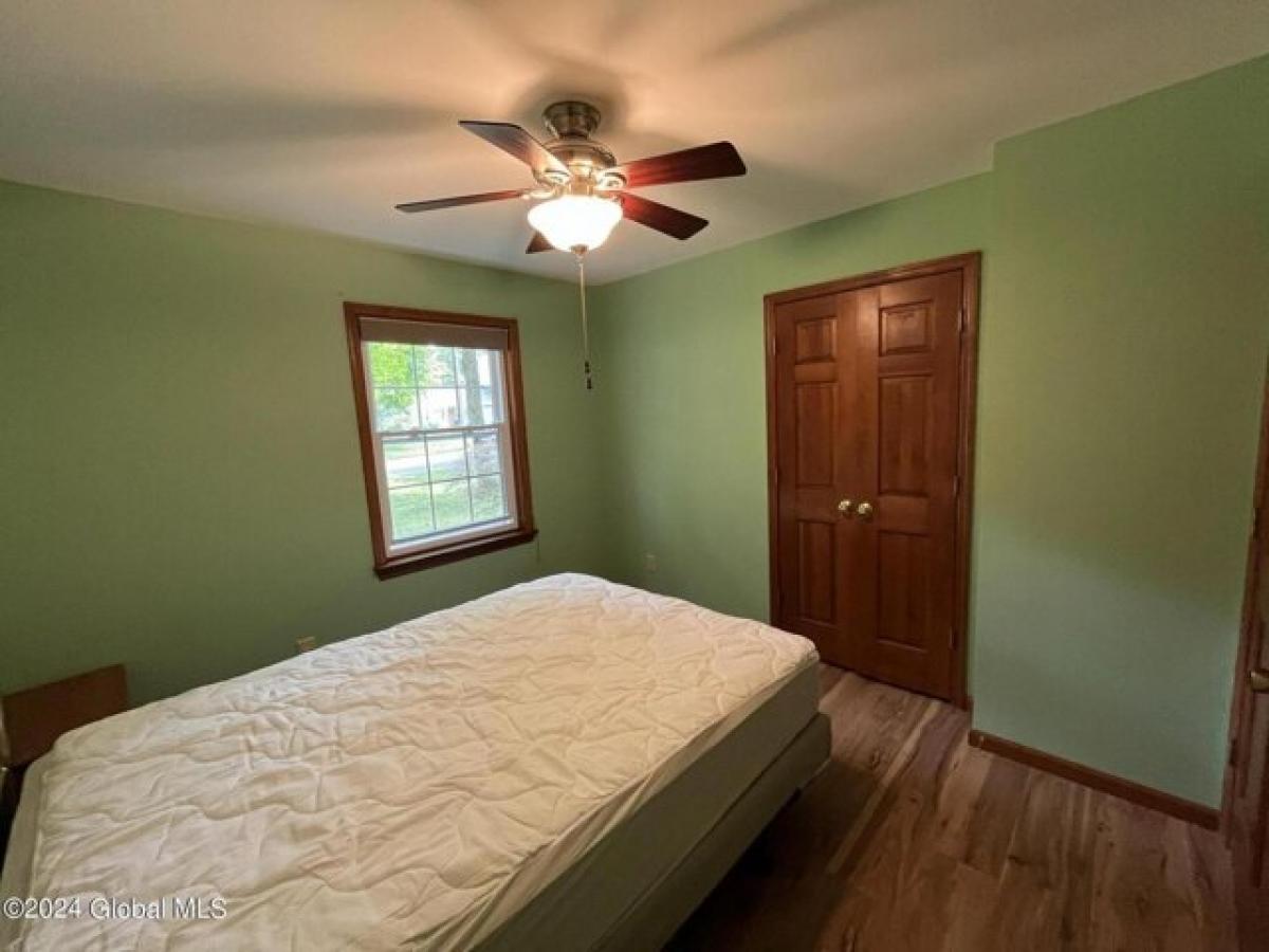 Picture of Home For Rent in Saratoga Springs, New York, United States