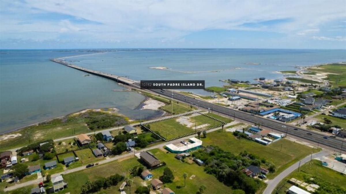 Picture of Residential Land For Sale in Corpus Christi, Texas, United States