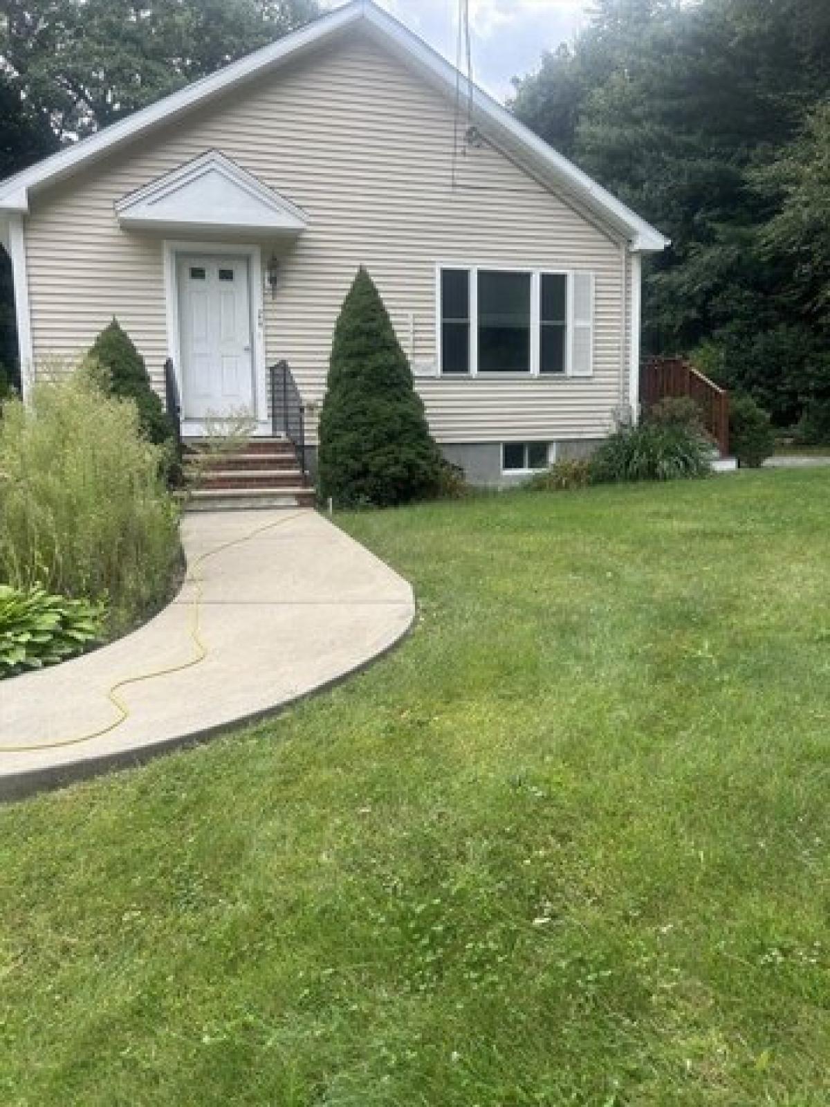 Picture of Home For Rent in Saugus, Massachusetts, United States