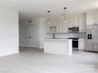 Apartment For Rent in Charlotte, North Carolina