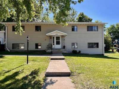 Home For Sale in Canton, South Dakota