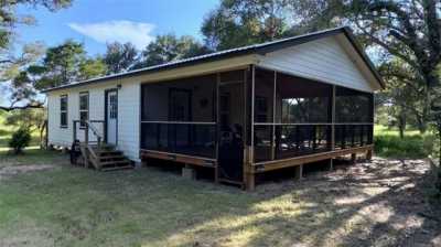 Home For Rent in Hallettsville, Texas