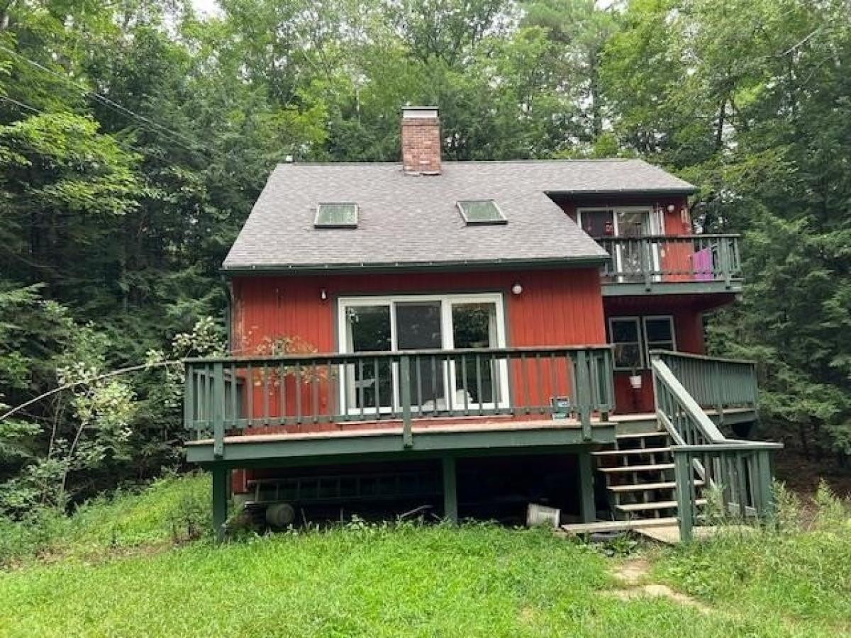 Picture of Home For Sale in Meredith, New Hampshire, United States