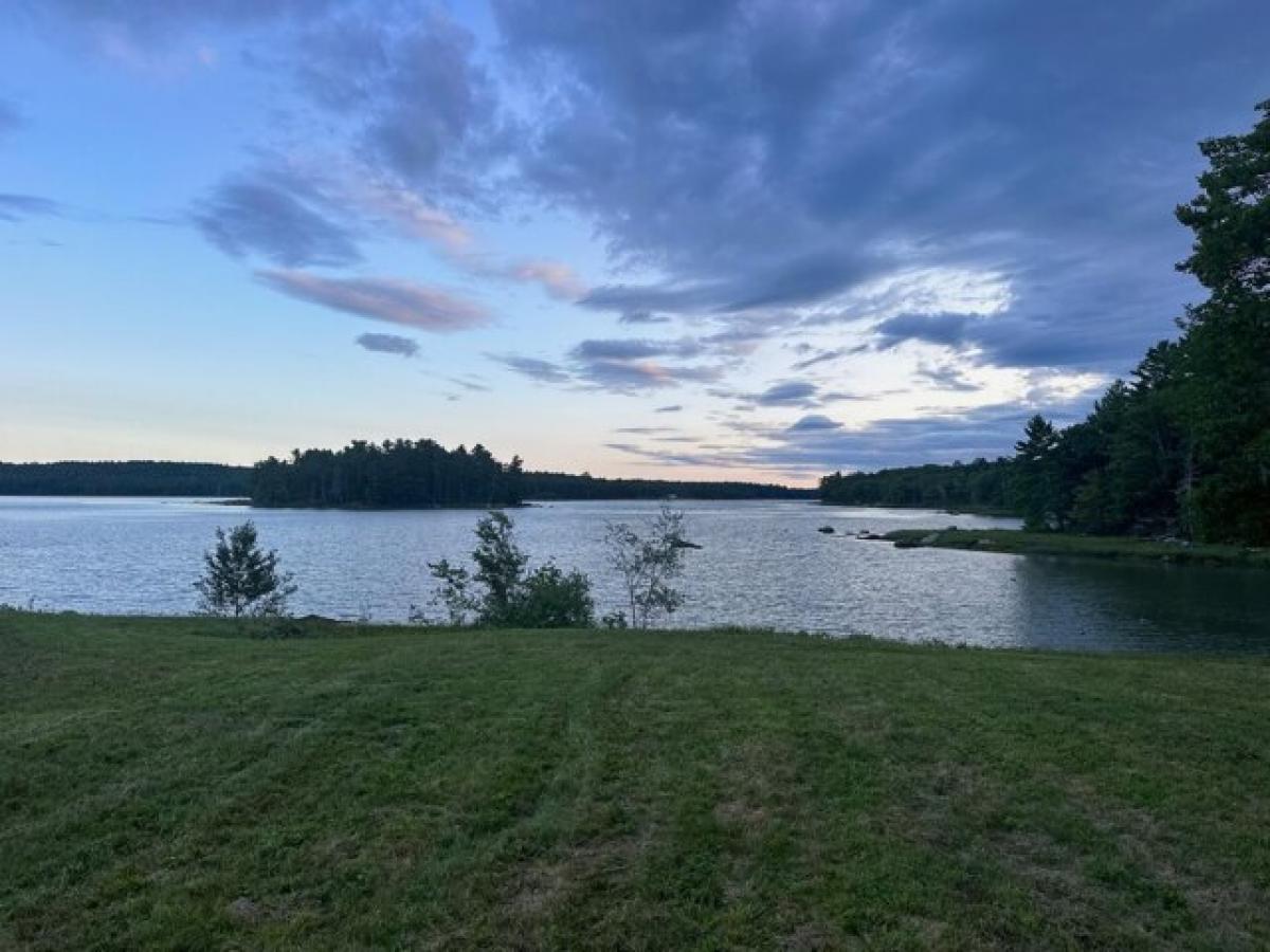 Picture of Home For Sale in Franklin, Maine, United States