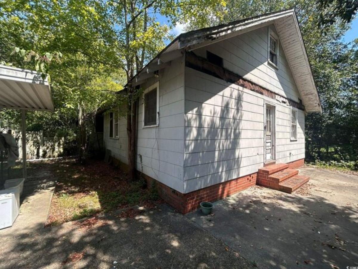 Picture of Home For Sale in Dillon, South Carolina, United States