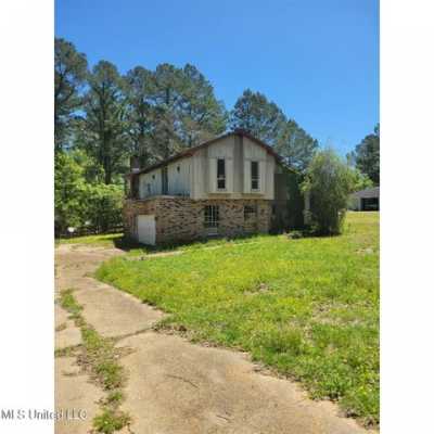 Home For Sale in Jackson, Mississippi