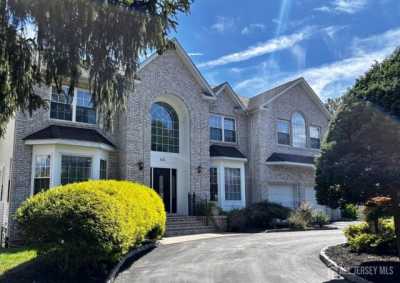 Home For Sale in Edison, New Jersey