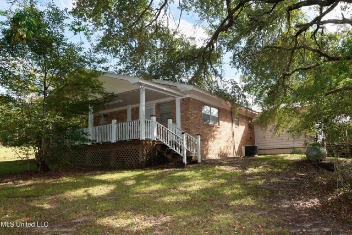 Picture of Home For Sale in Leakesville, Mississippi, United States