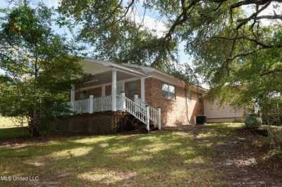 Home For Sale in Leakesville, Mississippi