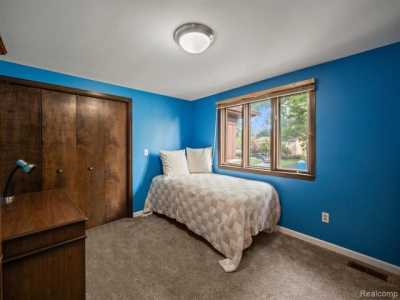 Home For Sale in Southfield, Michigan