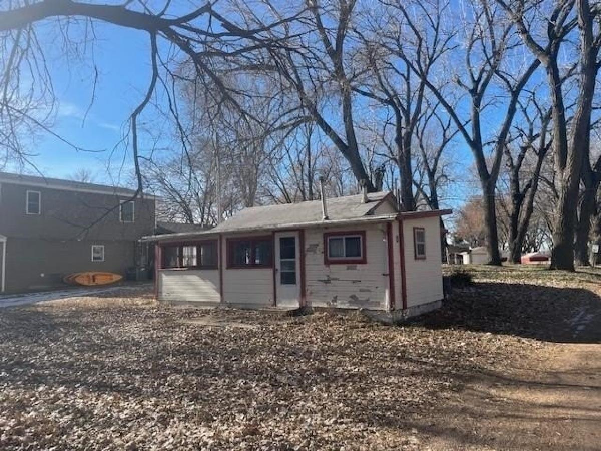 Picture of Home For Sale in Johnson Lake, Nebraska, United States