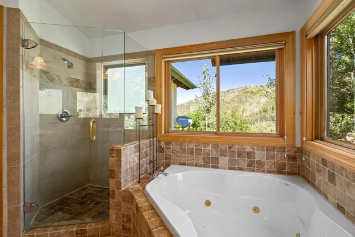 Picture of Home For Sale in Steamboat Springs, Colorado, United States